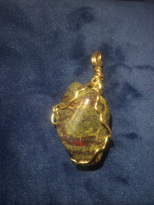 Brass Wire Dragon's Blood Necklace